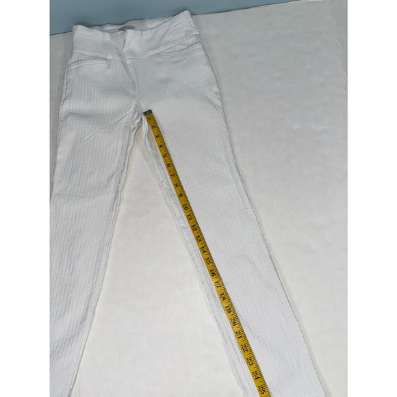 Van Heusen Women 4 Short Pants Office Causal Basic BusinessTextured Comfort - Picture 4 of 8